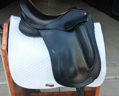 Dk dressage saddle for sale